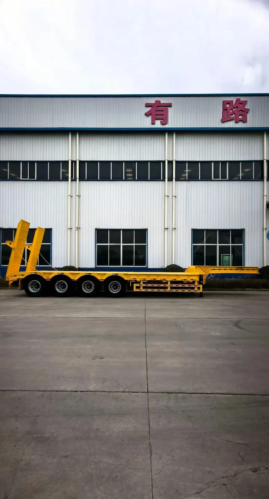 4 Axle Lowbed For Sale factory