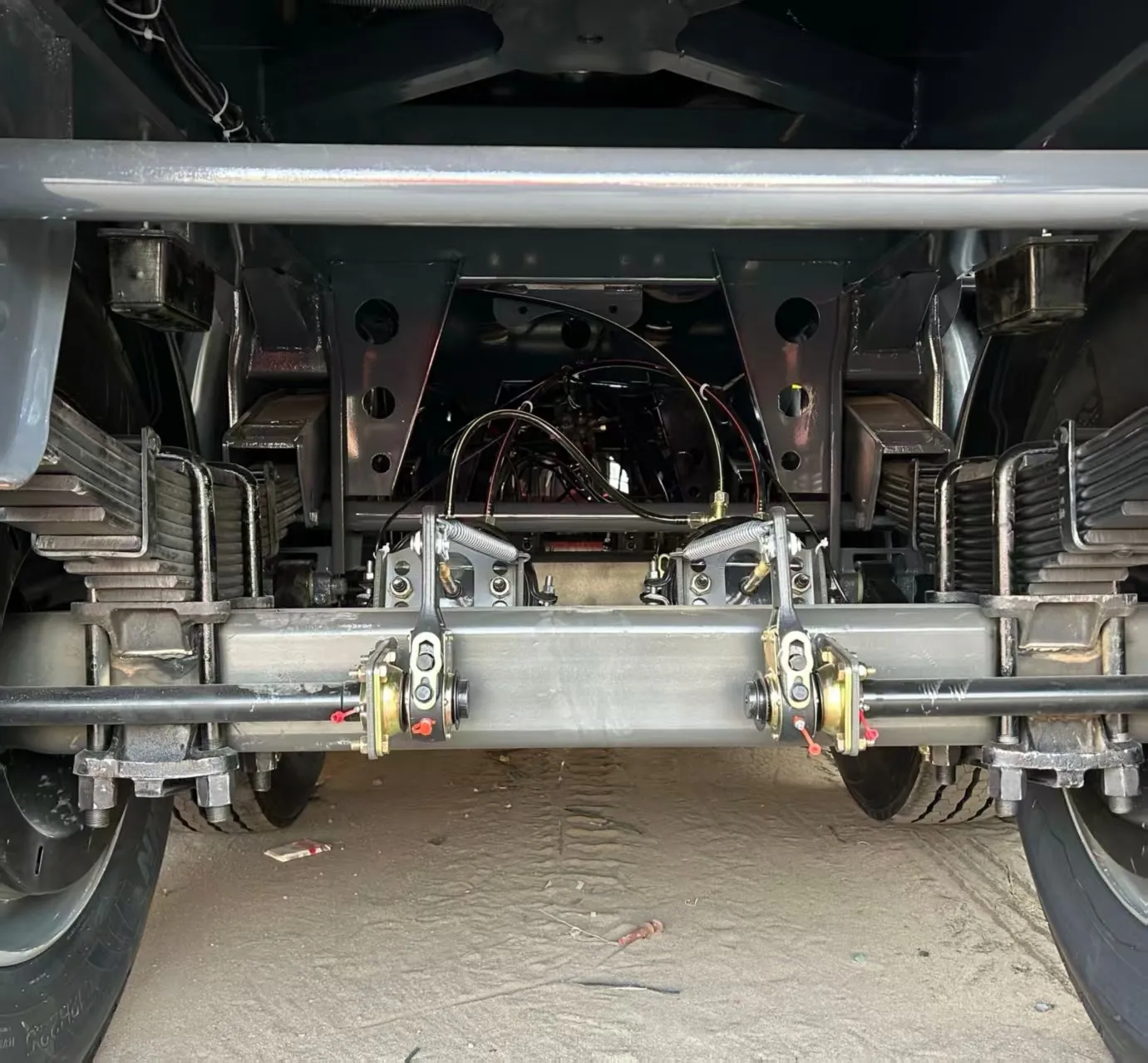 Rear tipping dump truck Rear tipping dump truck